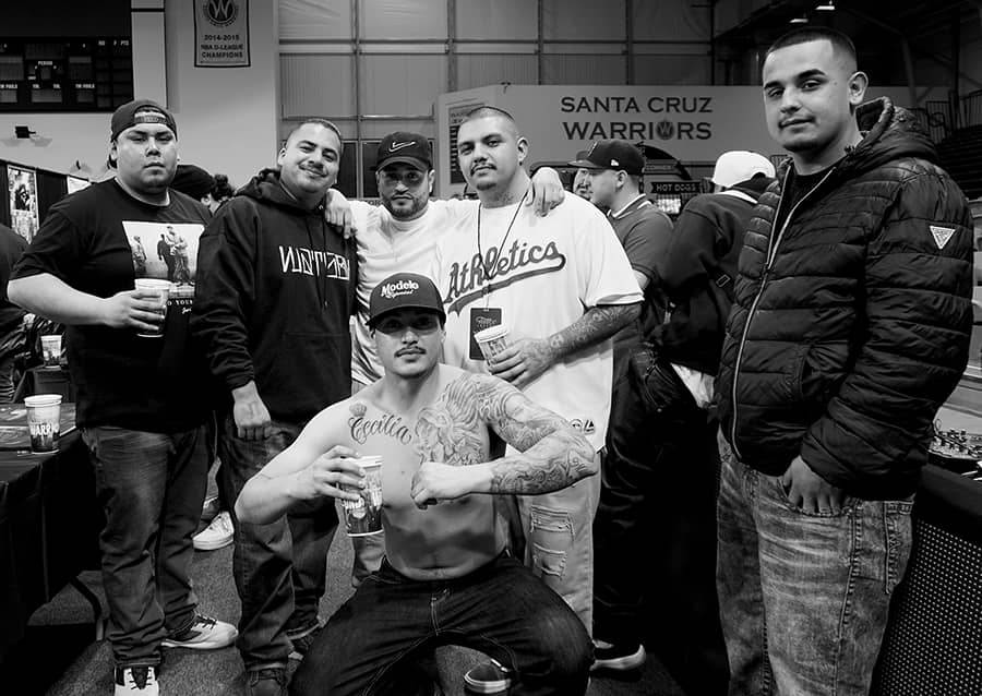 group photo at convention,  photo copyright adriana de barros